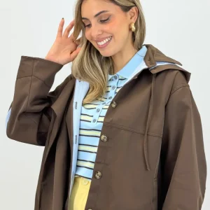 Parka castanha pormenores risquinhas azuis